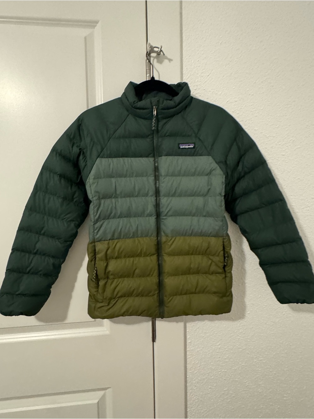 Patagonia Kids' Down Jacket – Size XL (14)